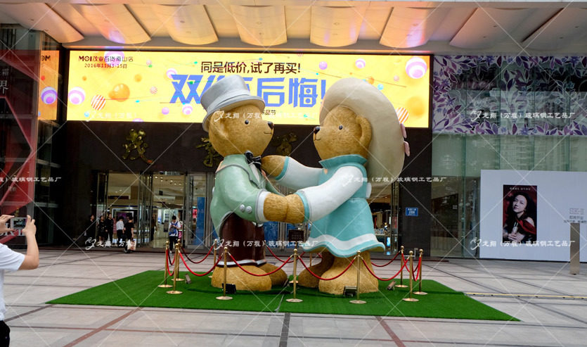 玻璃鋼雕塑要怎么維護(hù)保養(yǎng)呢？